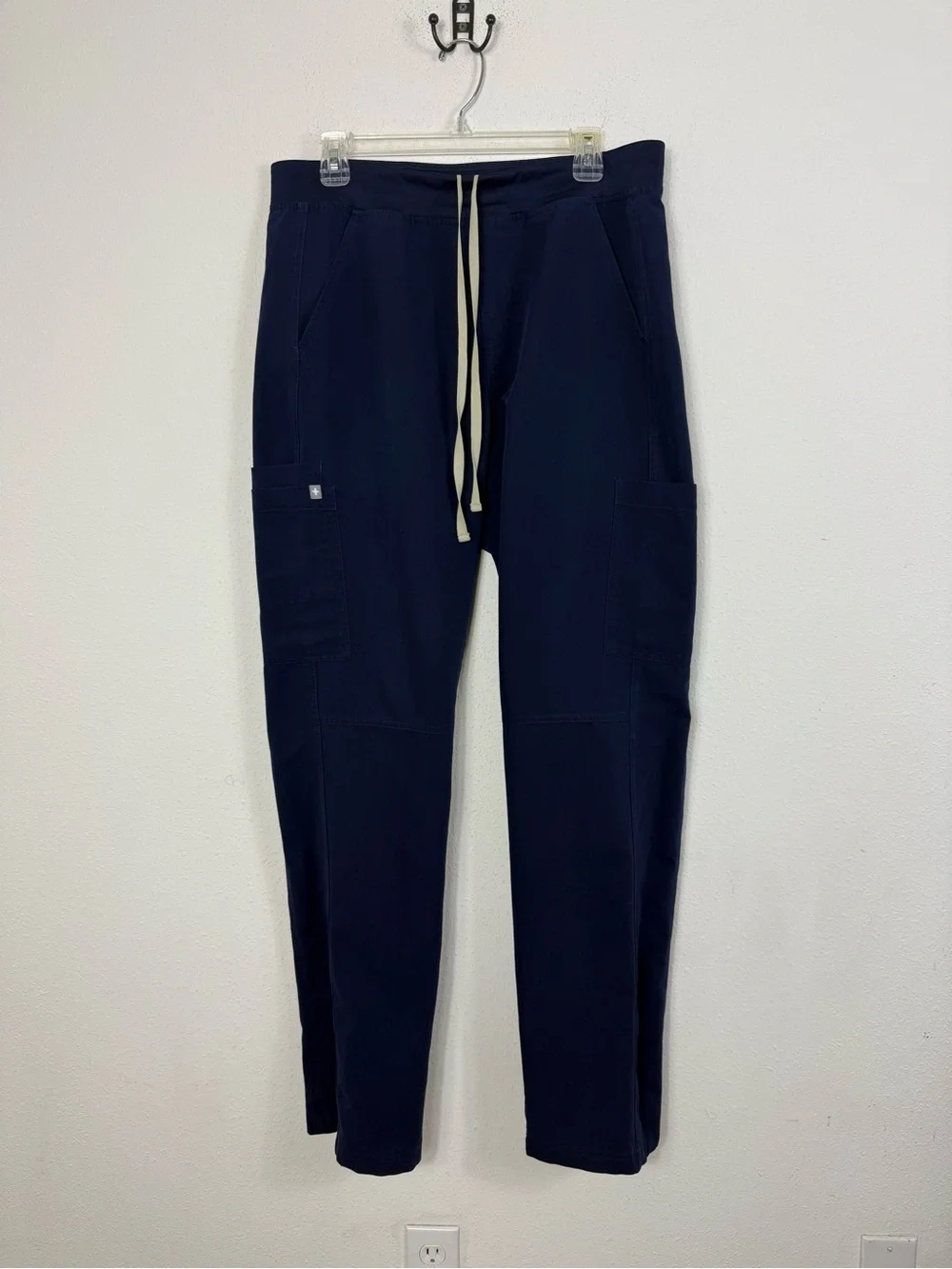 Figs Men’s Axim Cargo Scrub Pants Navy Large Tall
